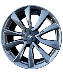 Литые диски R19 на Tesla Model 3